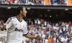 米兰体育官方网站-布雷默的封神时刻，一记三分，让NBA季后赛之夜提前失去悬念