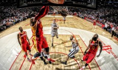 ac米兰体育官网-拉沃尔杯轻取戴维斯杯，商业革新如何重塑网坛格局，穆雷纪录之夜的双重启示