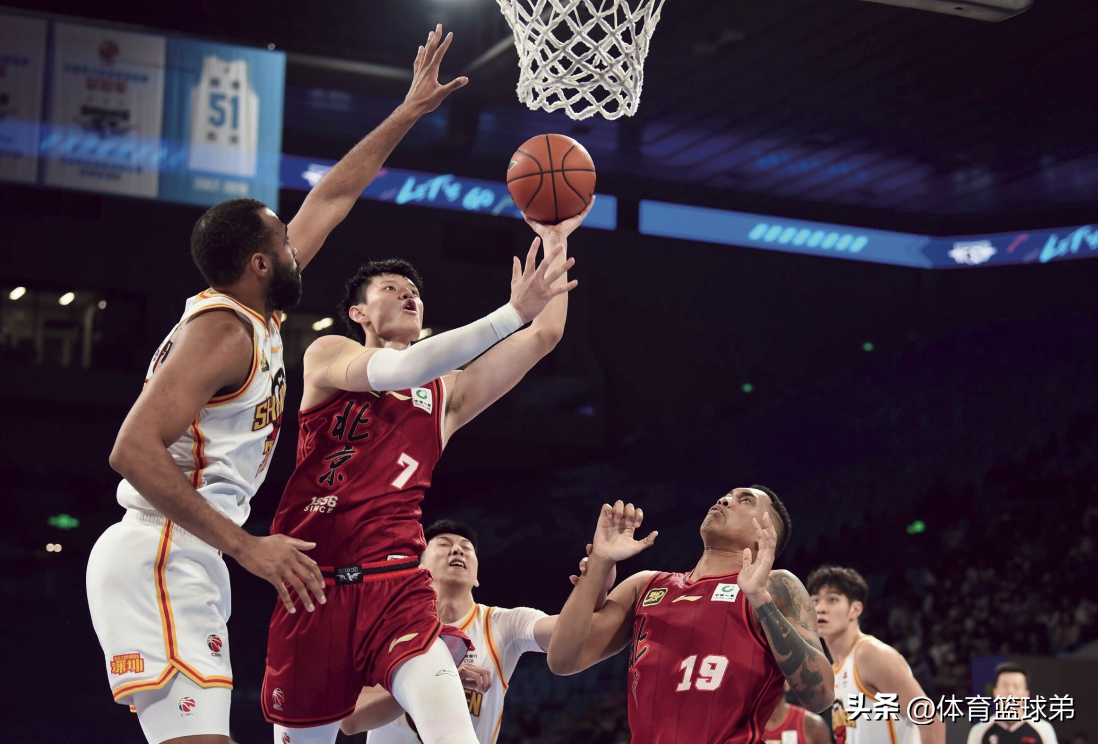 受伤球员复出,球队实力暴涨的简单介绍 受伤球员复出,球队实力暴涨的简单介绍