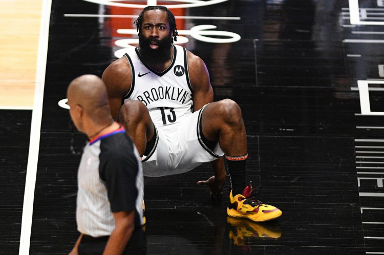 关于星光璀璨!哈登带领篮网击败76人队登顶东部的信息 关于星光璀璨!哈登带领篮网击败76人队登顶东部的信息