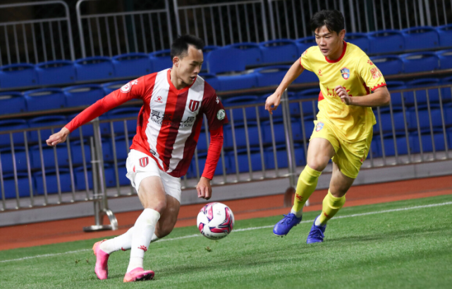 包含前锋射手状态火爆，帮助球队连胜的词条